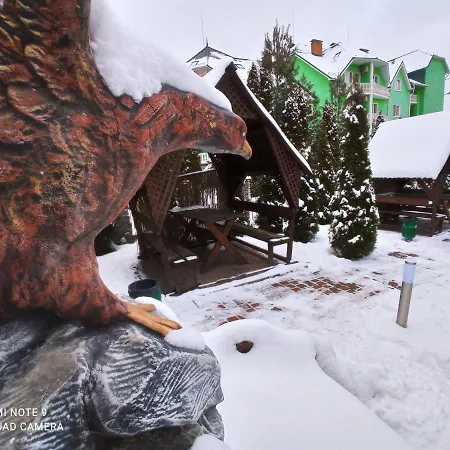 славутич מלון פוליאנה