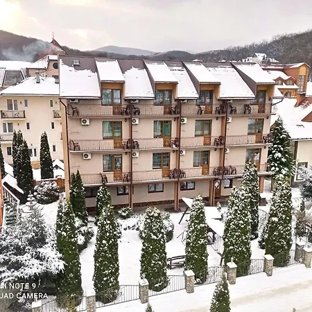 Otel славутич Polyana (Transcarpathia)