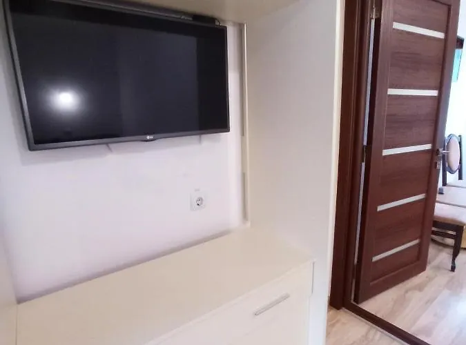 славутич 酒店 波利亚纳