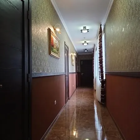 славутич Otel *